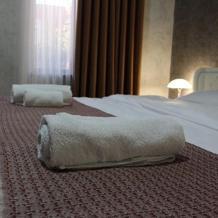 Hotel Memory Basket à Koutaïssi Extérieur photo