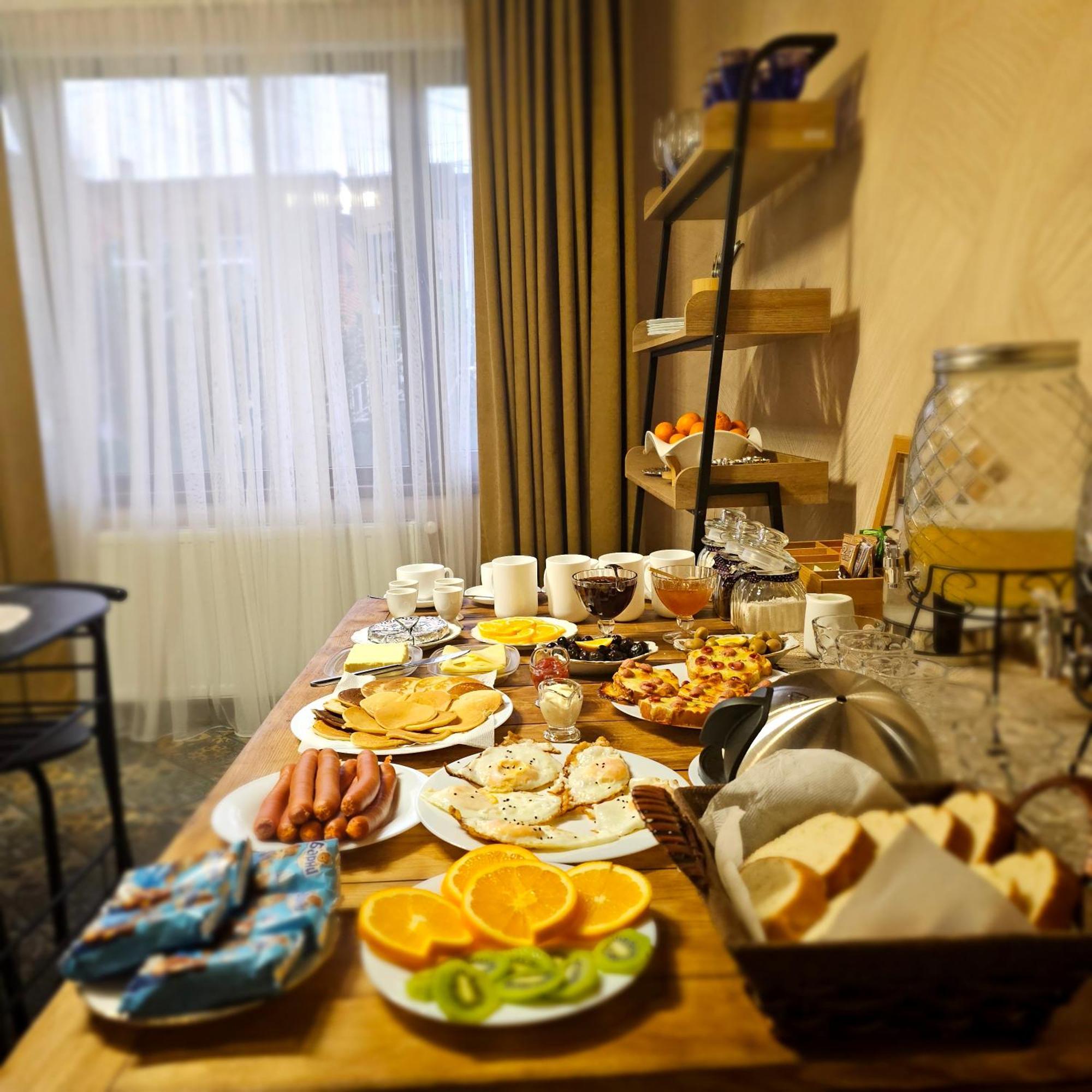 Hotel Memory Basket à Koutaïssi Extérieur photo